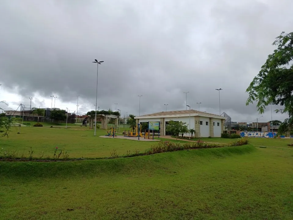 Terreno / Lote / Condomínio  à venda, 253m² — foto 6 de 9