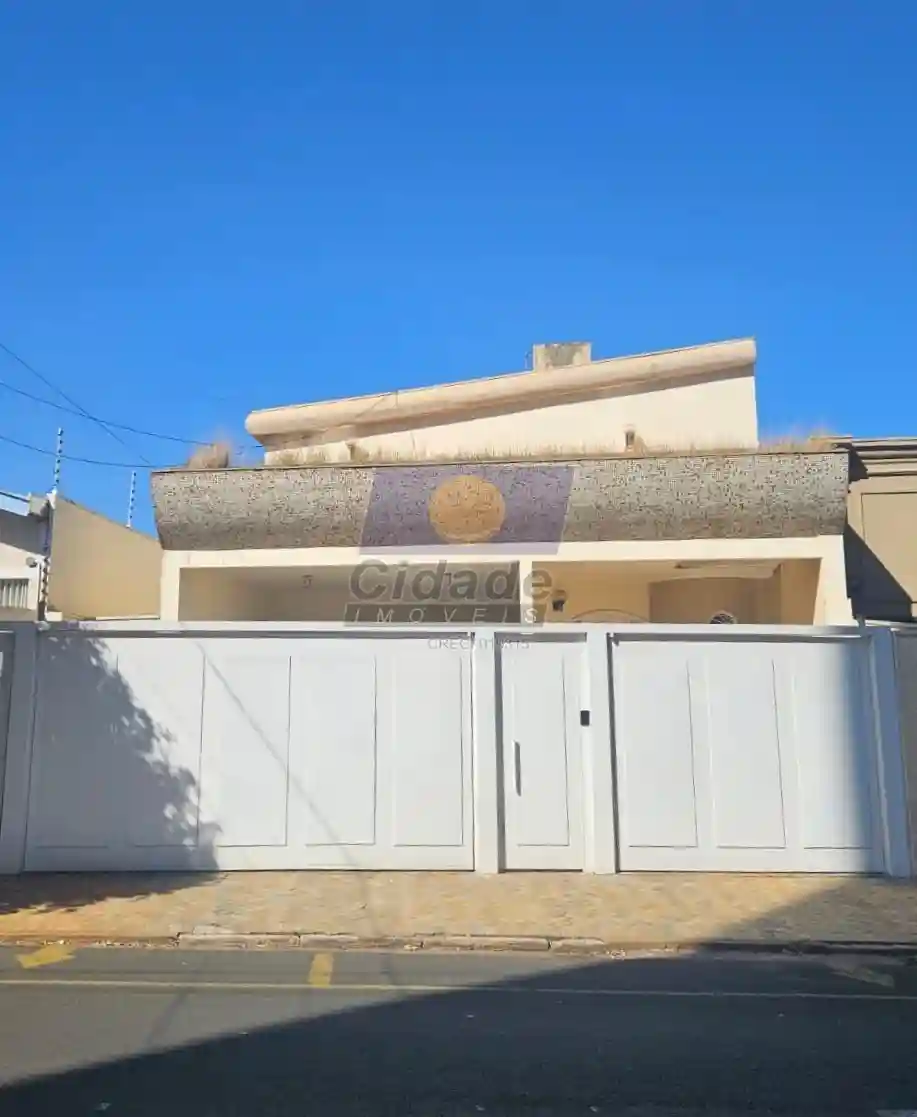 Sobrado com 4 quartos à venda, 407m² — foto 1 de 18