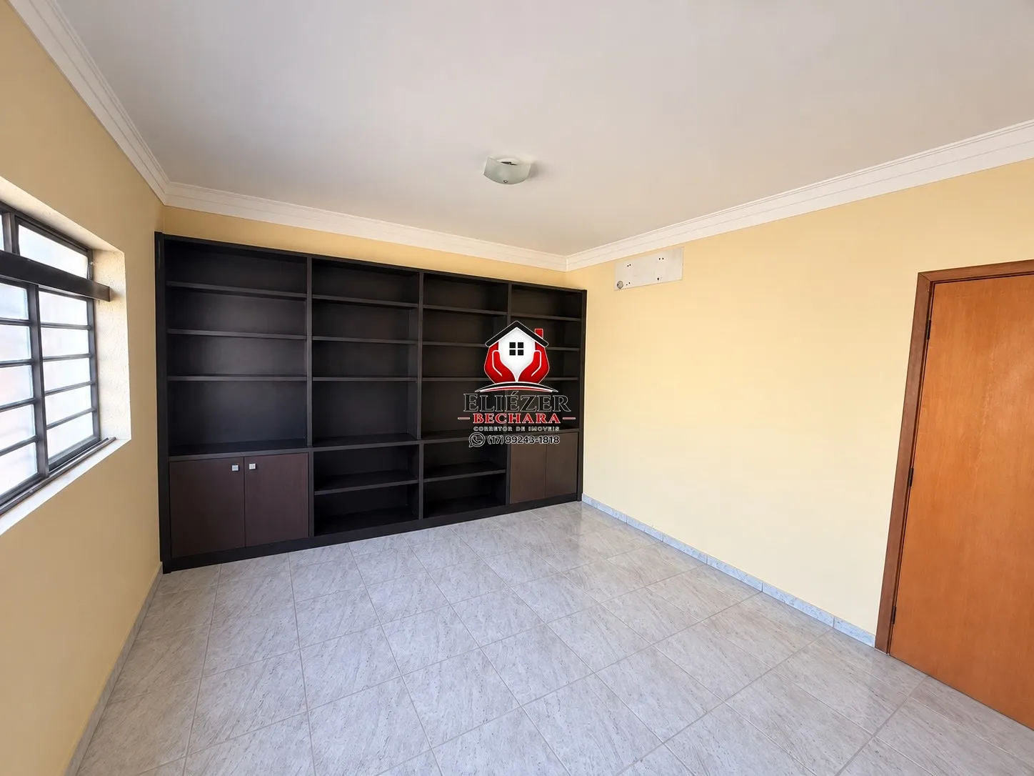 Casa com 3 quartos à venda, 240m² — foto 11 de 15