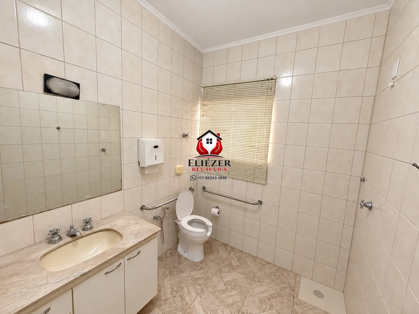 Casa com 3 quartos à venda, 240m² — foto 10 de 15
