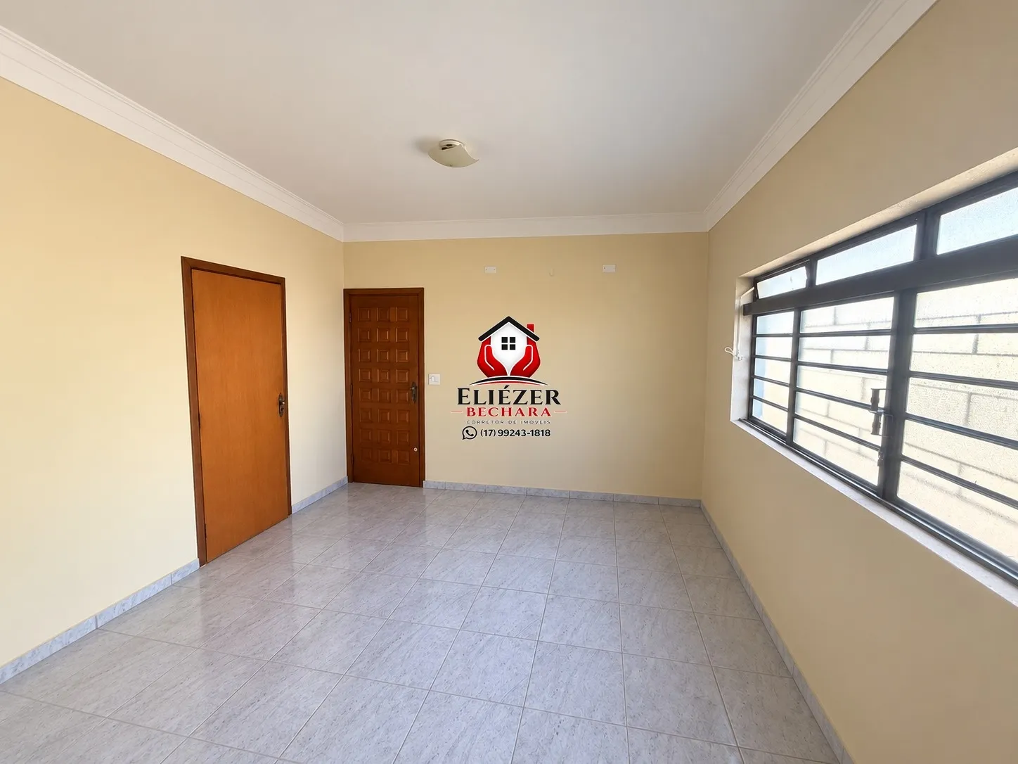 Casa com 3 quartos à venda, 240m² — foto 4 de 15