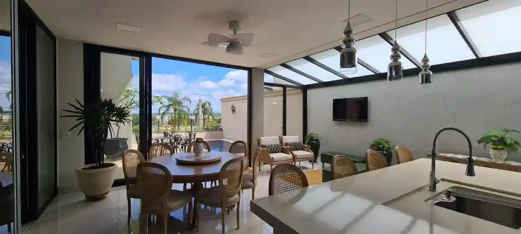 Casa de Condomínio com 4 quartos à venda, 450m² — foto 2 de 9