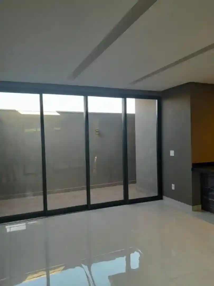 Casa de Condomínio com 3 quartos à venda, 276m² — foto 9 de 9