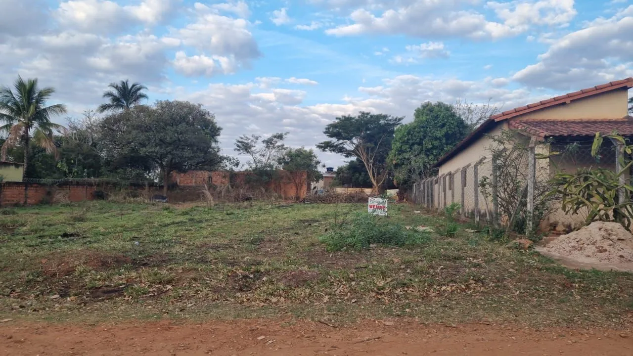 Terreno / Lote / Condomínio à venda — foto 1 de 1