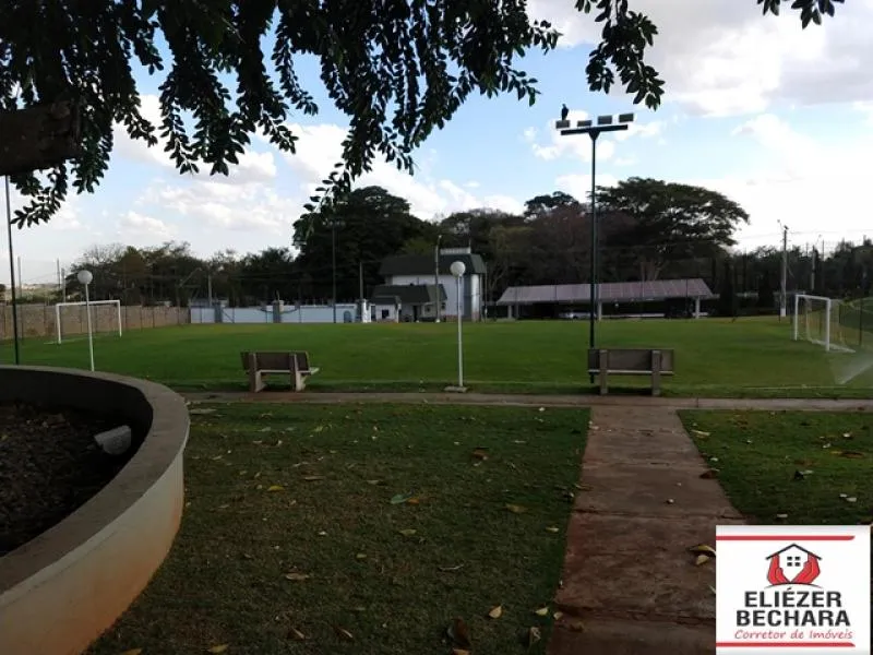Terreno / Lote / Condomínio à venda — foto 1 de 13