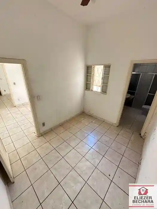 Casa Comercial com 4 quartos à venda, 215m² — foto 18 de 23