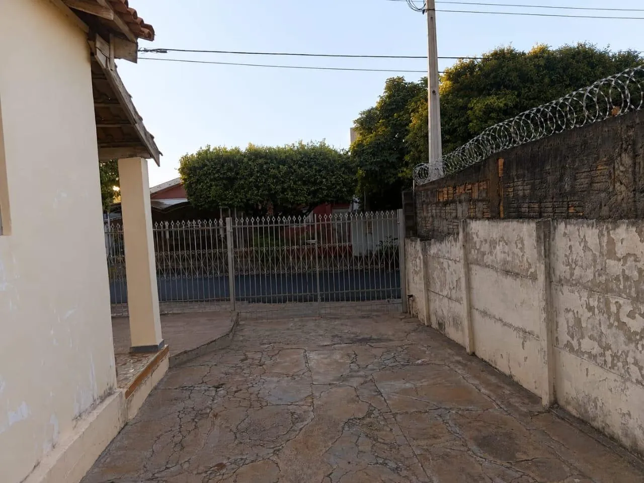 Casa com 3 quartos à venda, 288m² — foto 2 de 20