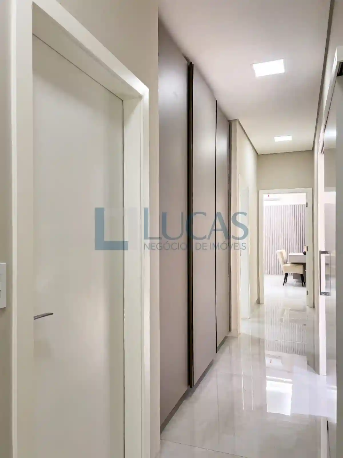 Casa de Condomínio  à venda, 310m² — foto 8 de 35