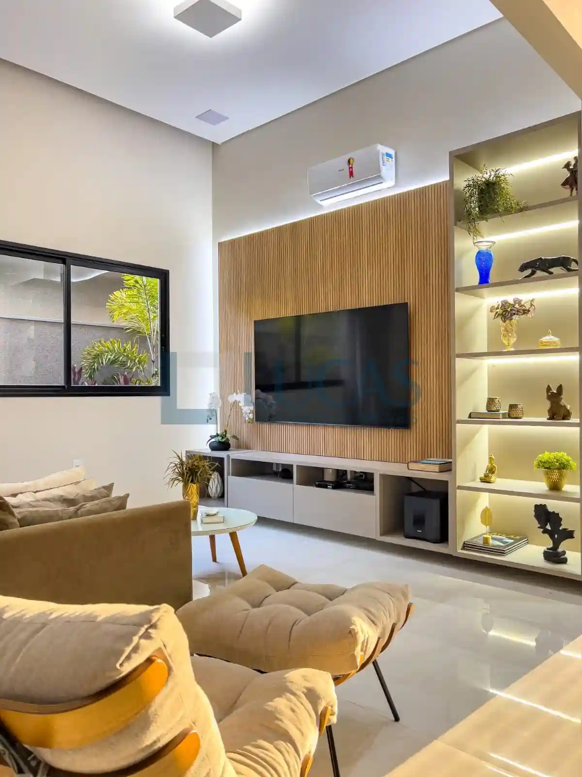 Casa de Condomínio  à venda, 310m² — foto 2 de 35