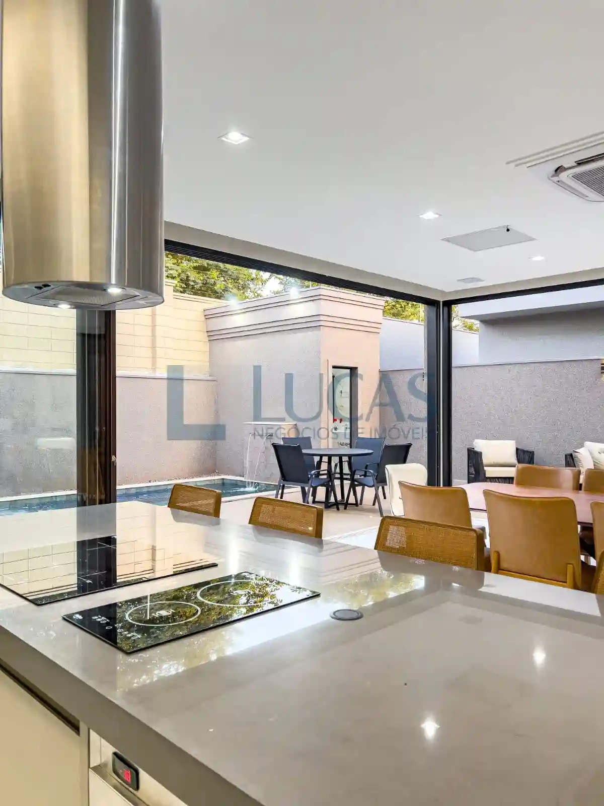 Casa de Condomínio  à venda, 310m² — foto 24 de 35