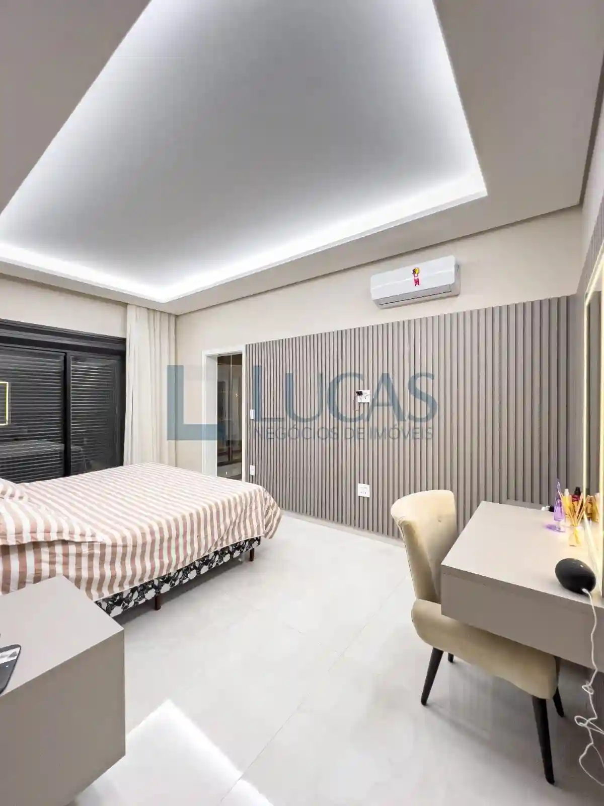Casa de Condomínio  à venda, 310m² — foto 28 de 35