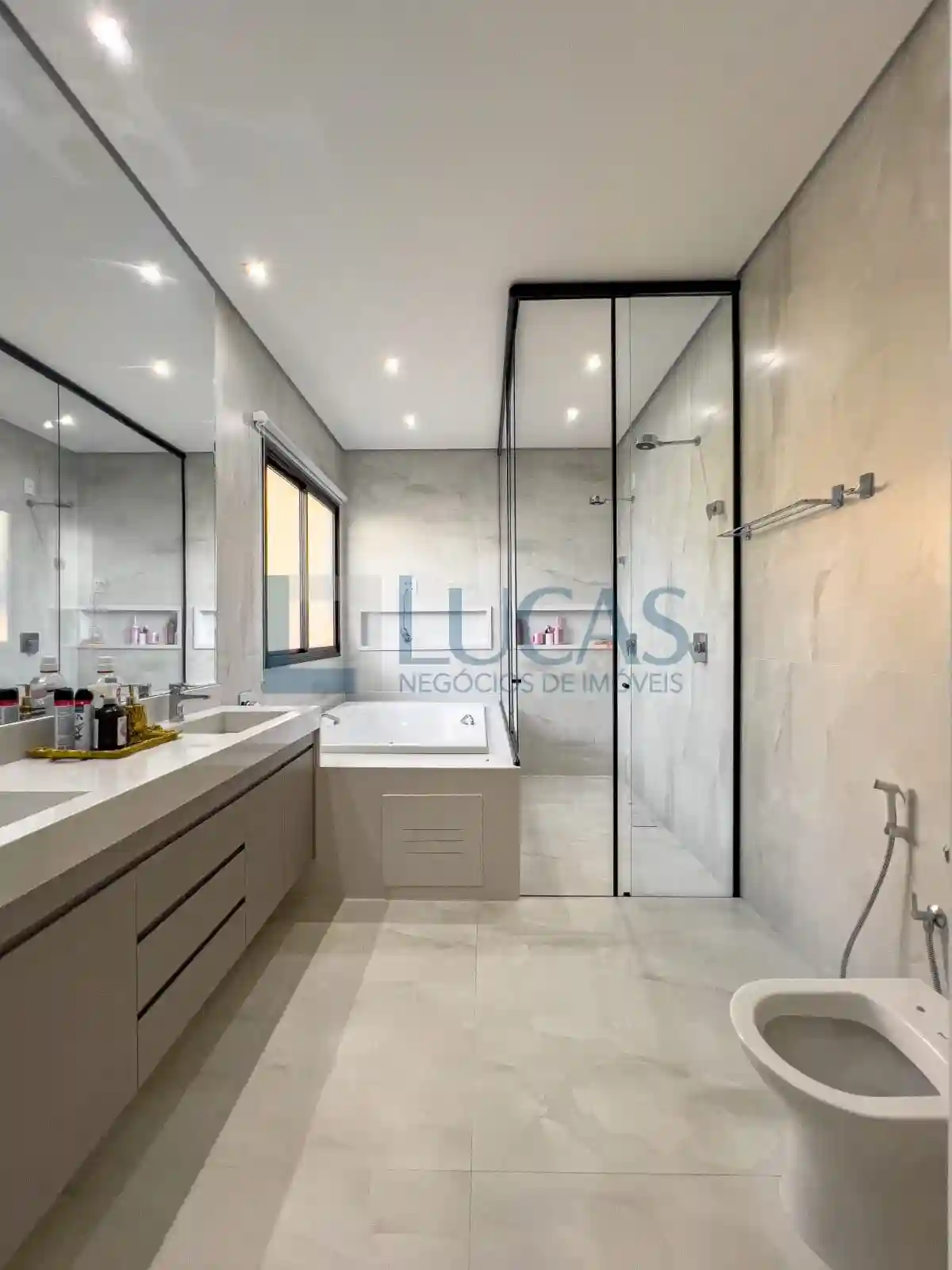 Casa de Condomínio  à venda, 310m² — foto 6 de 35