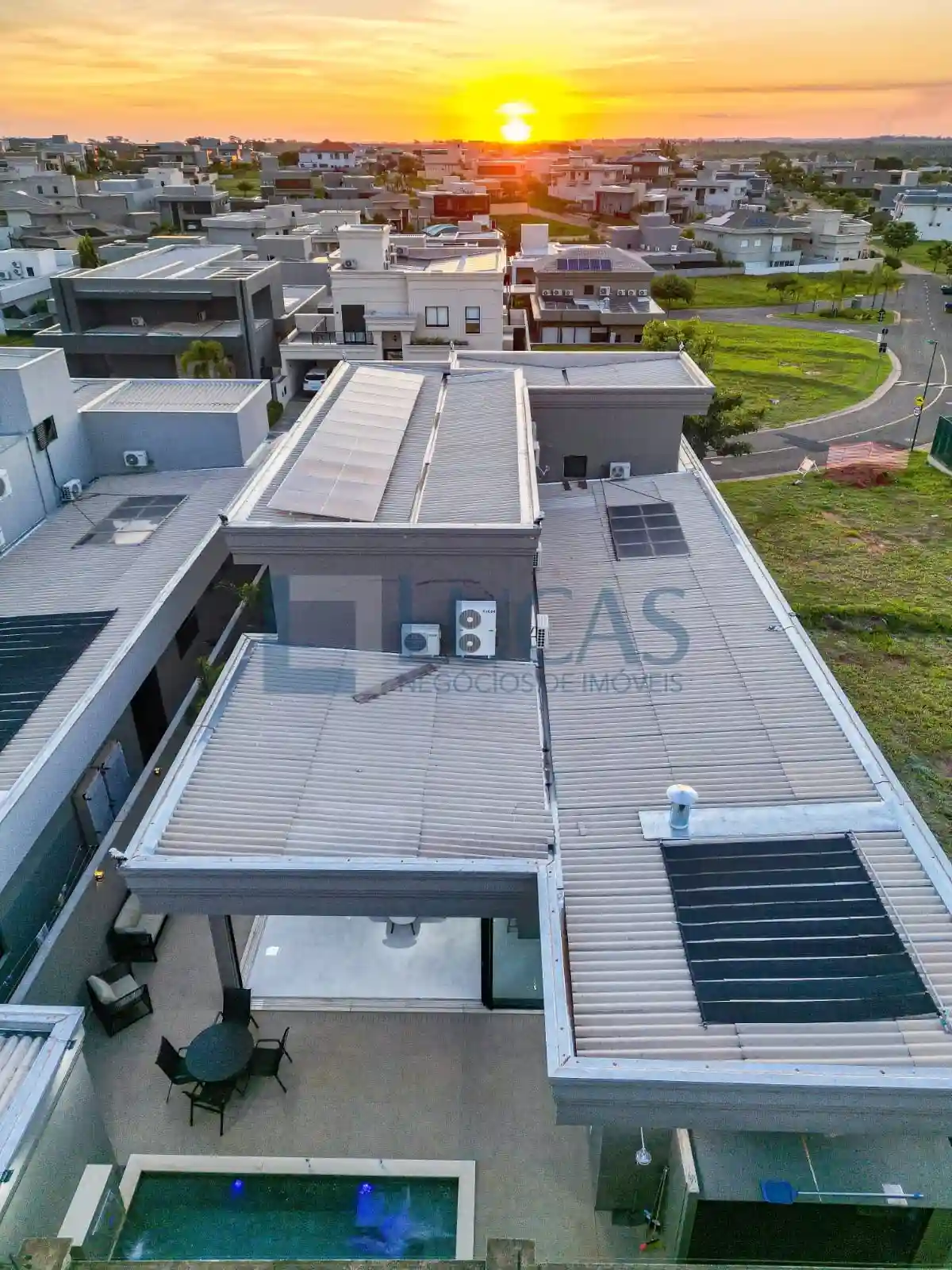 Casa de Condomínio  à venda, 310m² — foto 14 de 35