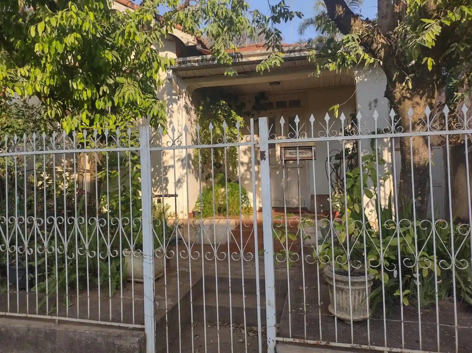 Casa com 3 quartos à venda, 242m² — foto 1 de 1