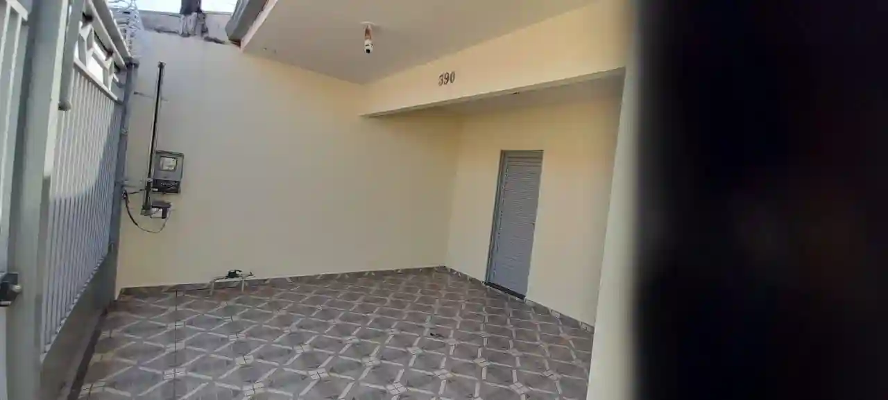 Casa com 3 quartos à venda, 150m² — foto 1 de 13