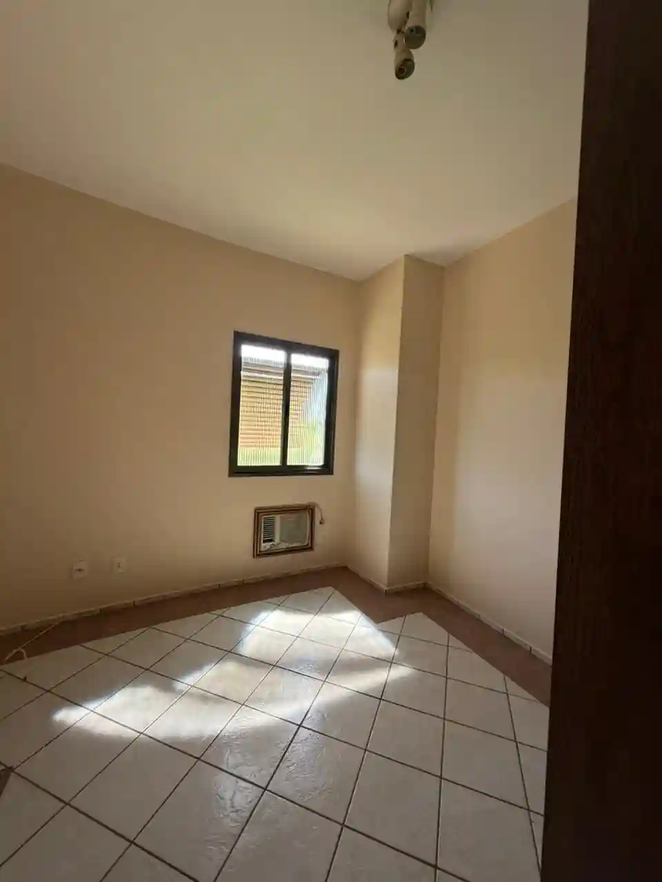 Apartamento com 1 quarto para aluguel, 50m² — foto 2 de 8