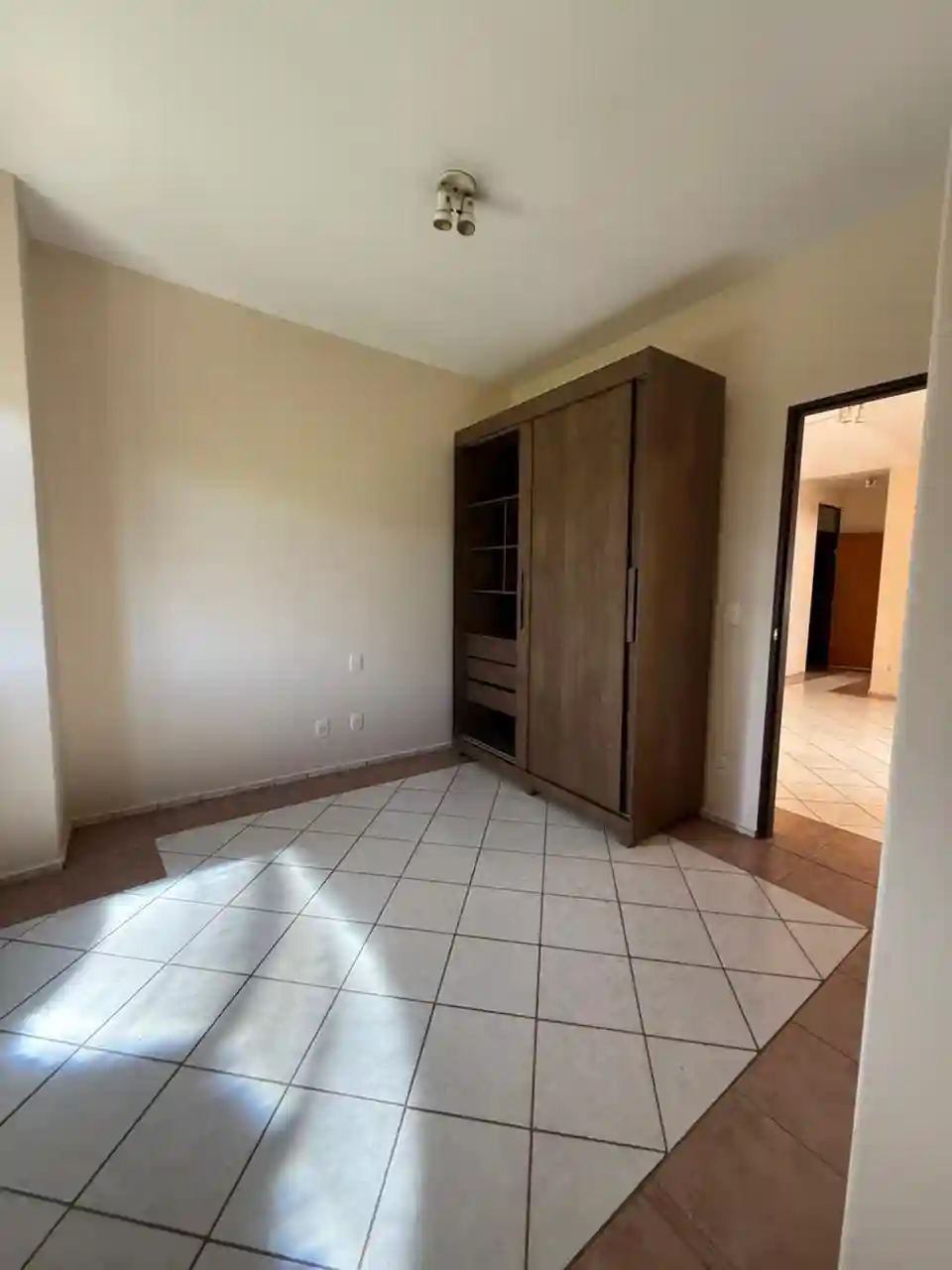 Apartamento com 1 quarto para aluguel, 50m² — foto 3 de 8
