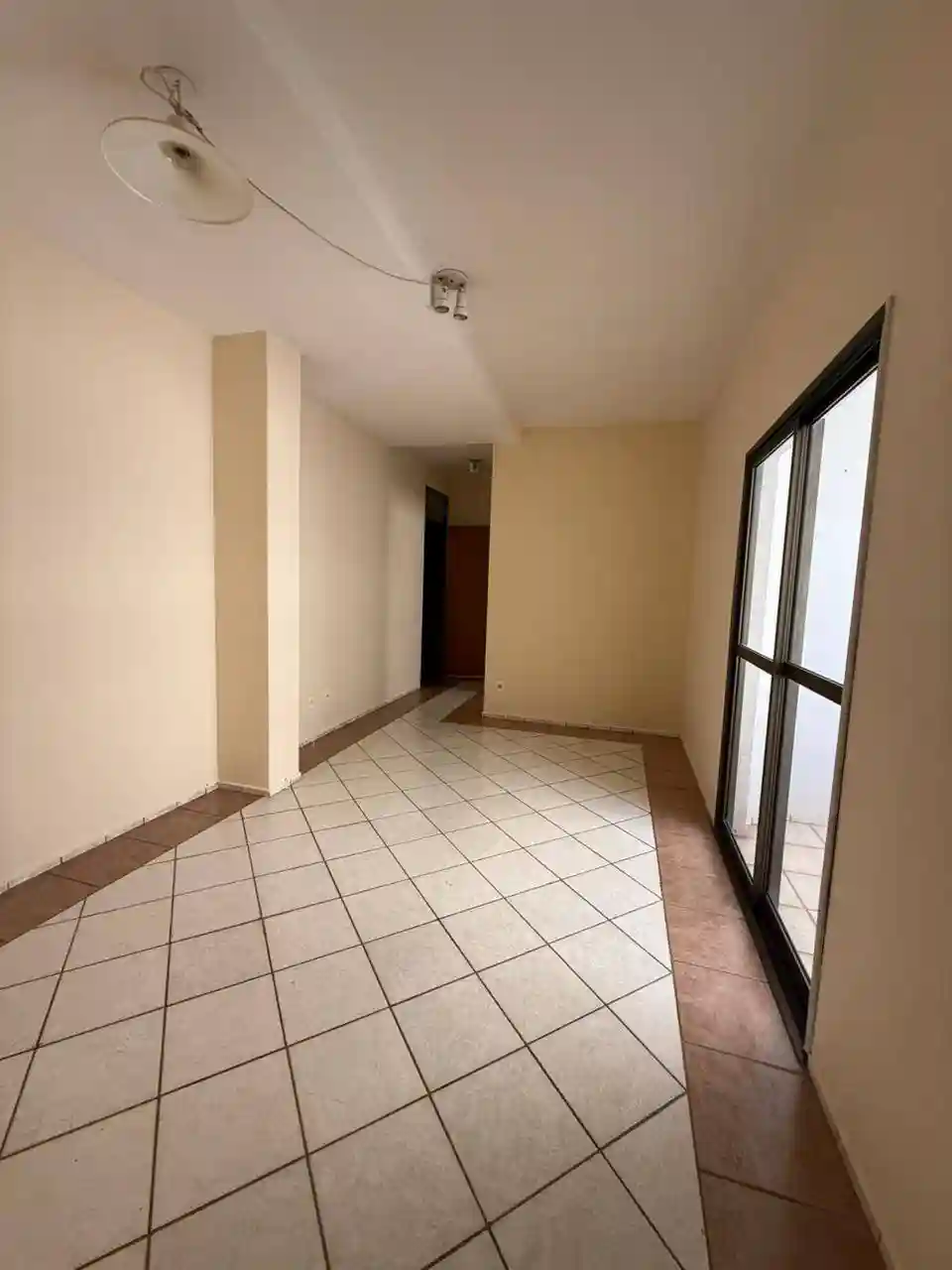 Apartamento com 1 quarto para aluguel, 50m² — foto 1 de 8