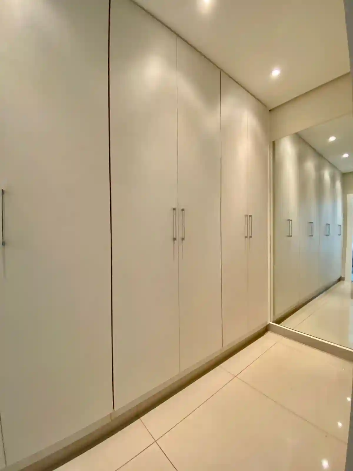 Casa de Condomínio com 4 quartos à venda, 380m² — foto 16 de 20