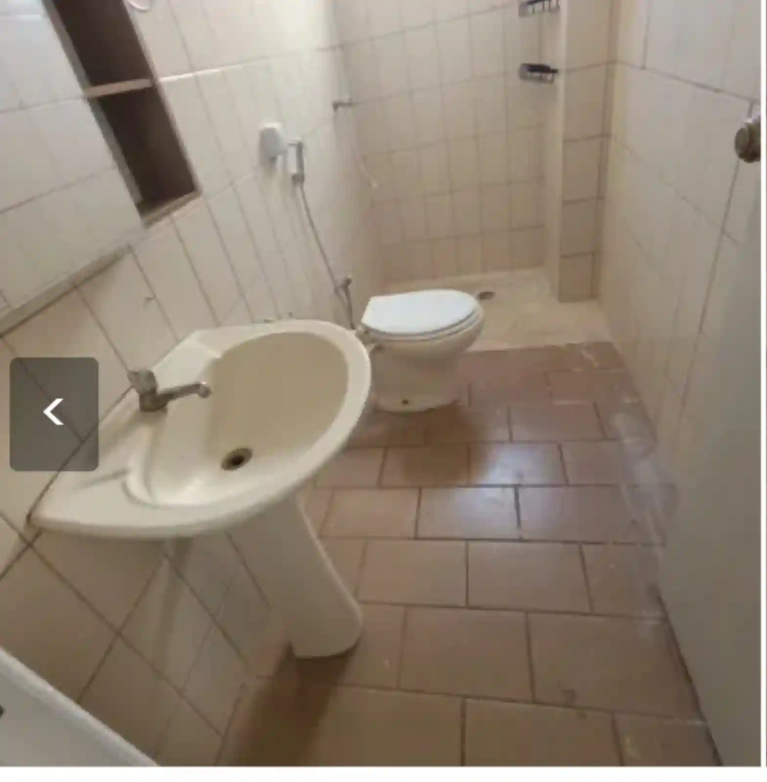 Apartamento com 2 quartos para aluguel, 70m² — foto 2 de 8
