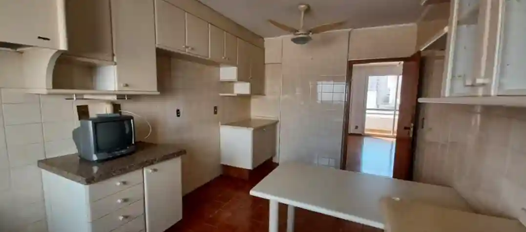 Apartamento com 3 quartos à venda, 145m² — foto 5 de 17