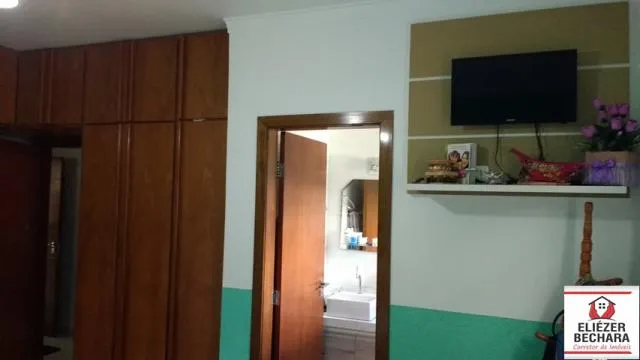 Casa à venda — foto 5 de 11