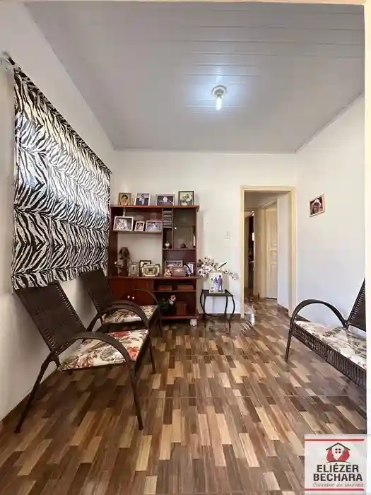 Casa com 3 quartos à venda, 160m² — foto 1 de 19