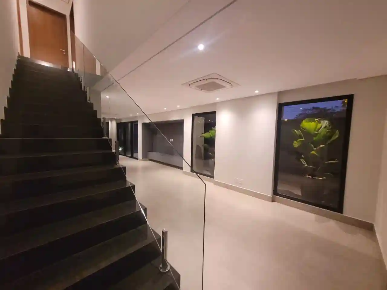Casa de Condomínio com 3 quartos à venda, 405m² — foto 16 de 29
