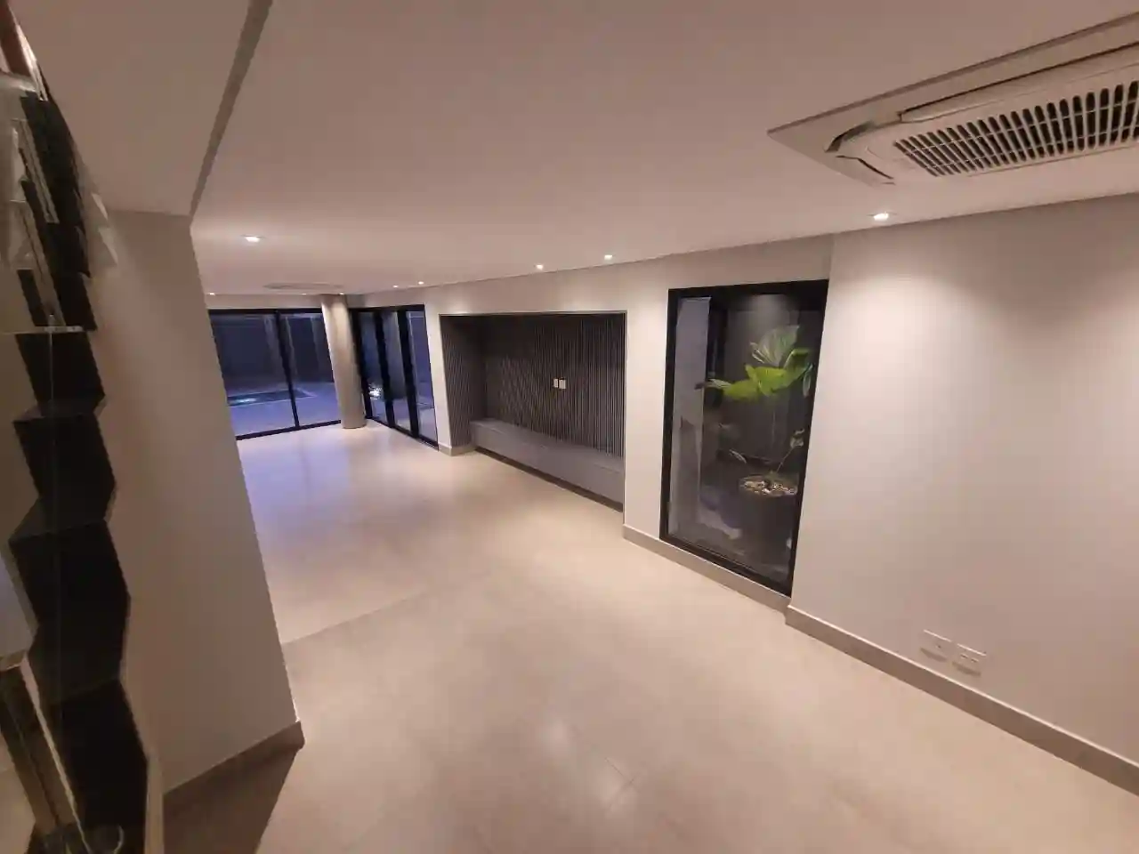 Casa de Condomínio com 3 quartos à venda, 405m² — foto 11 de 29