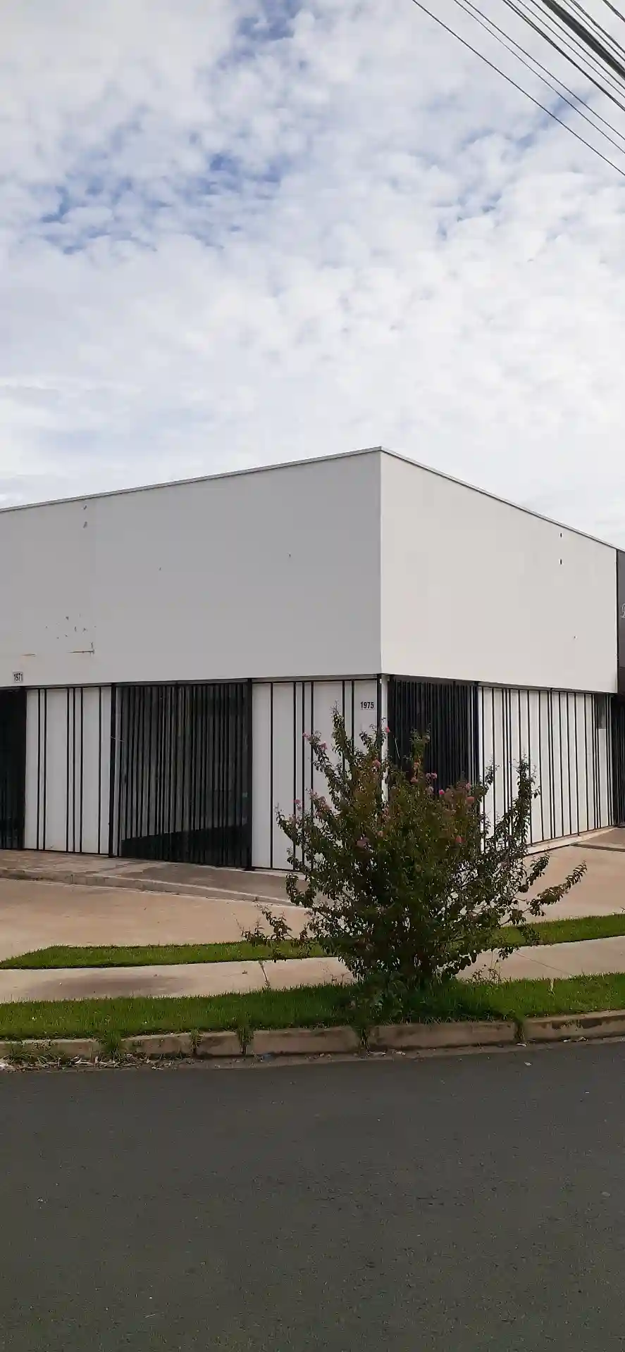 Imóvel Comercial  para aluguel, 22m² — foto 1 de 7
