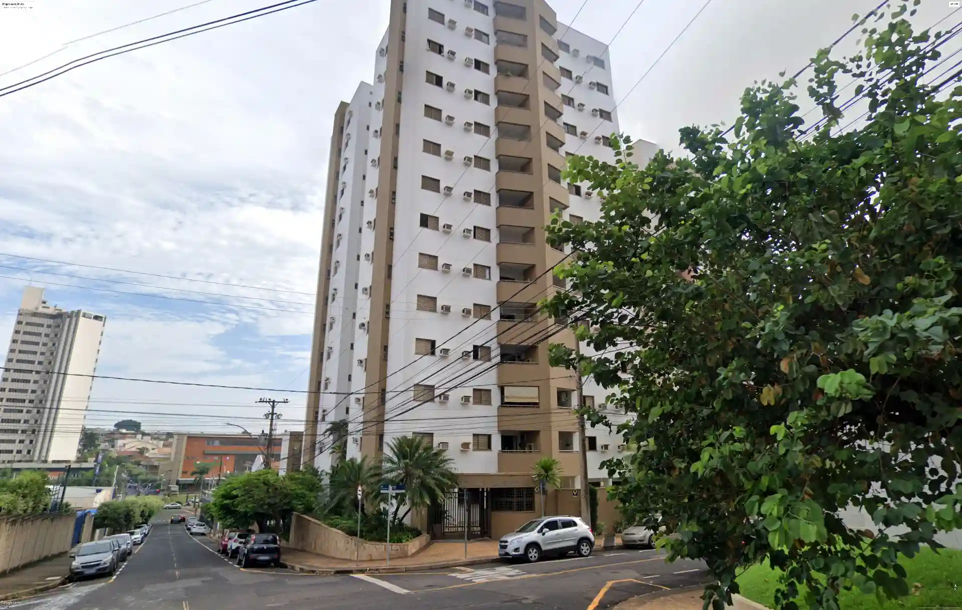 Apartamento com 3 quartos para aluguel, 135m² — foto 1 de 1