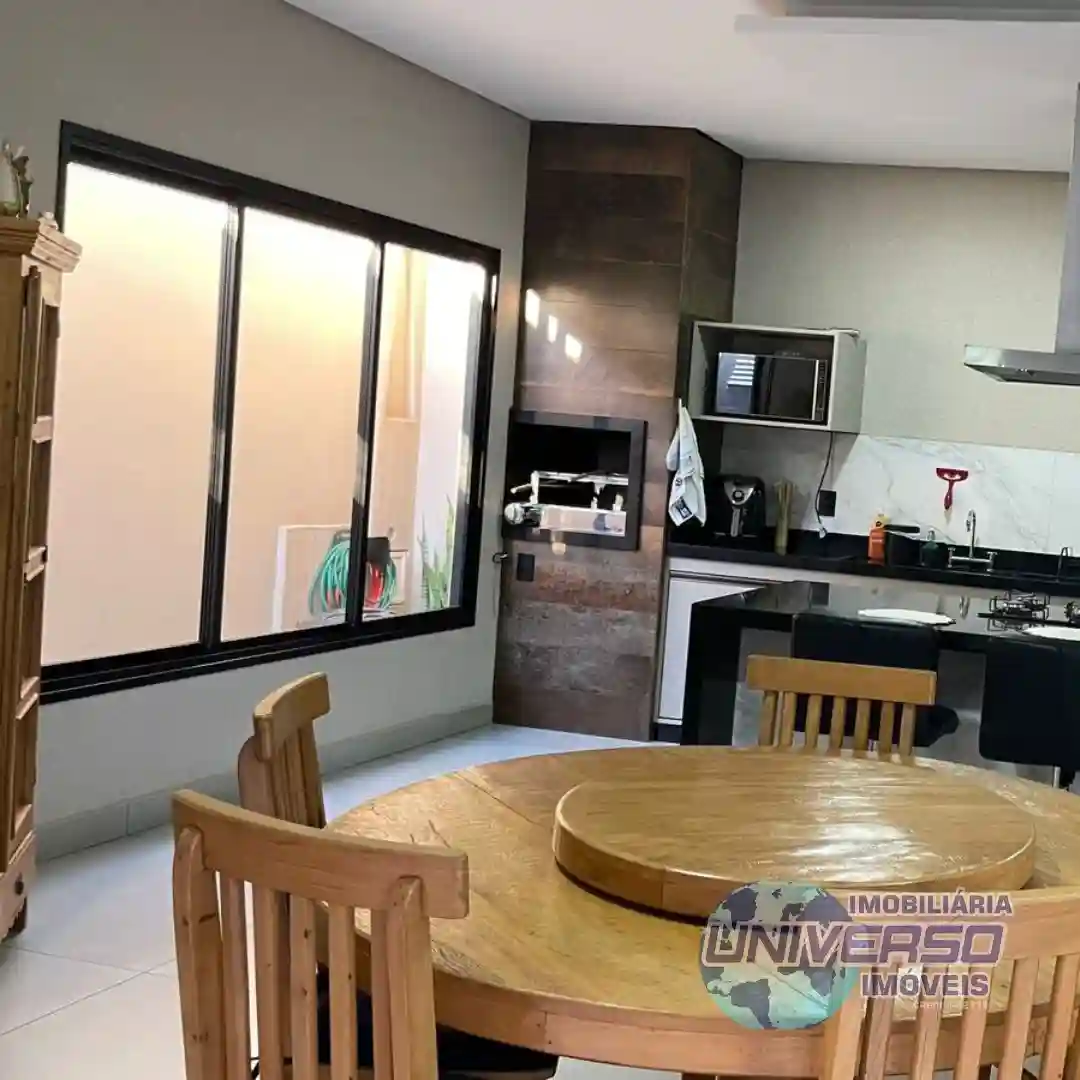 Casa com 2 quartos à venda, 150m² — foto 1 de 12