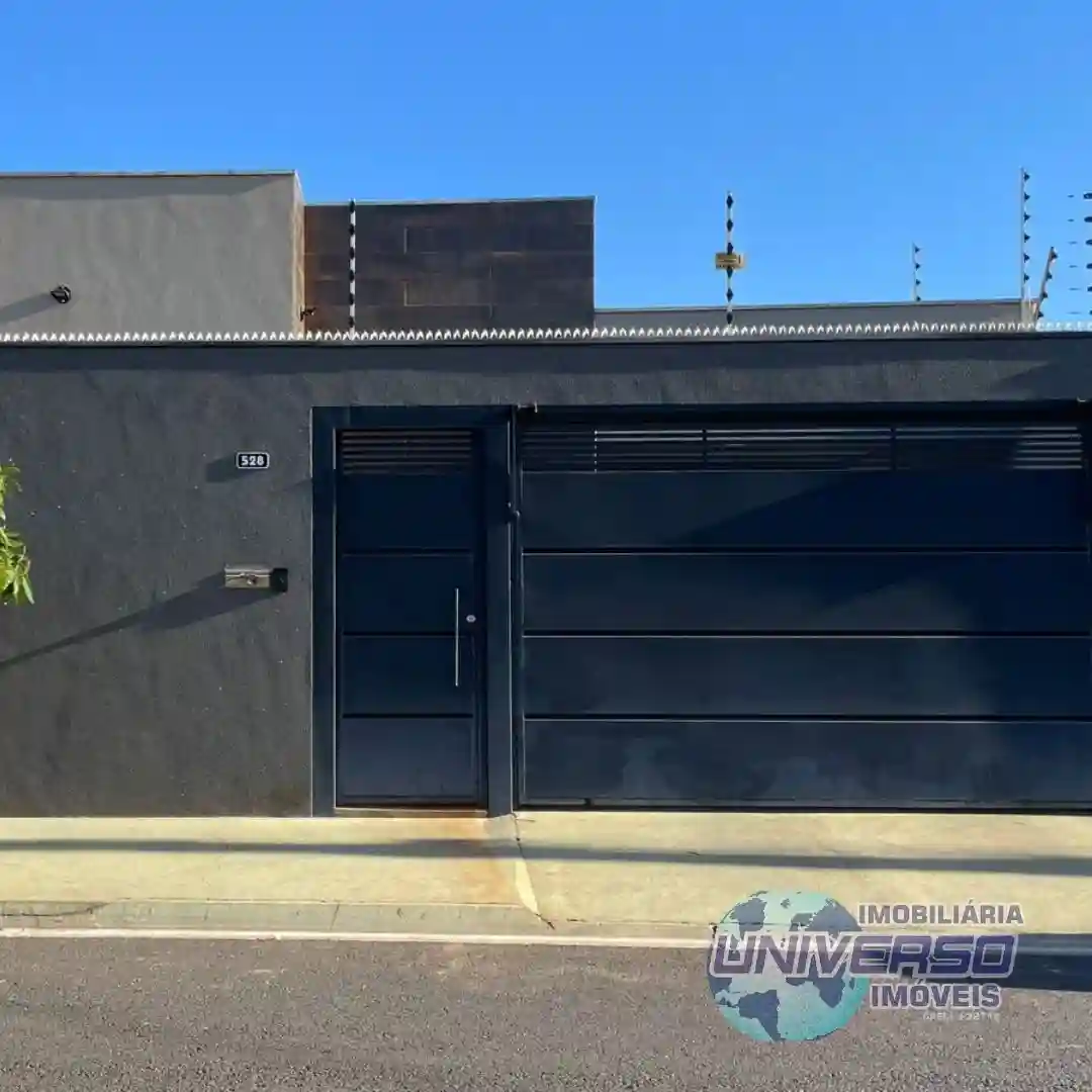 Casa com 2 quartos à venda, 150m² — foto 2 de 12