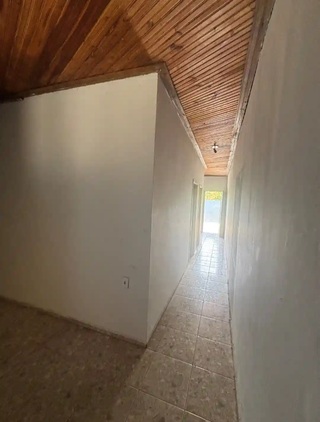 Casa com 2 quartos à venda, 70m² — foto 2 de 18