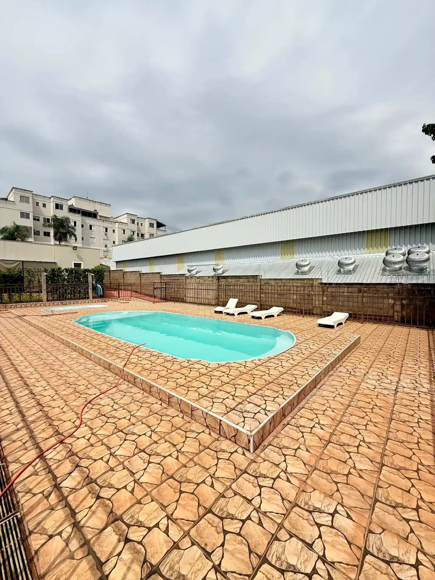 Apartamento com 2 quartos à venda, 60m² — foto 1 de 12