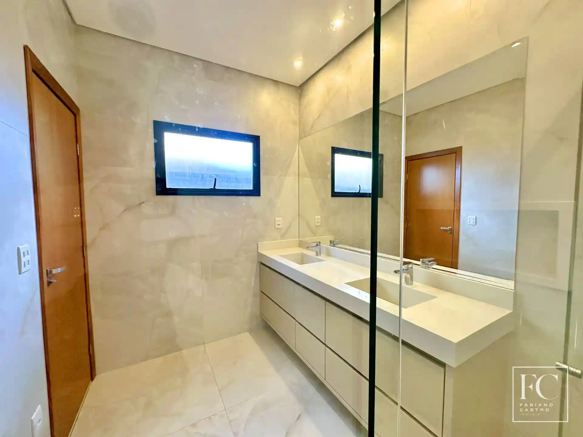 Casa de Condomínio com 3 quartos à venda, 235m² — foto 31 de 32