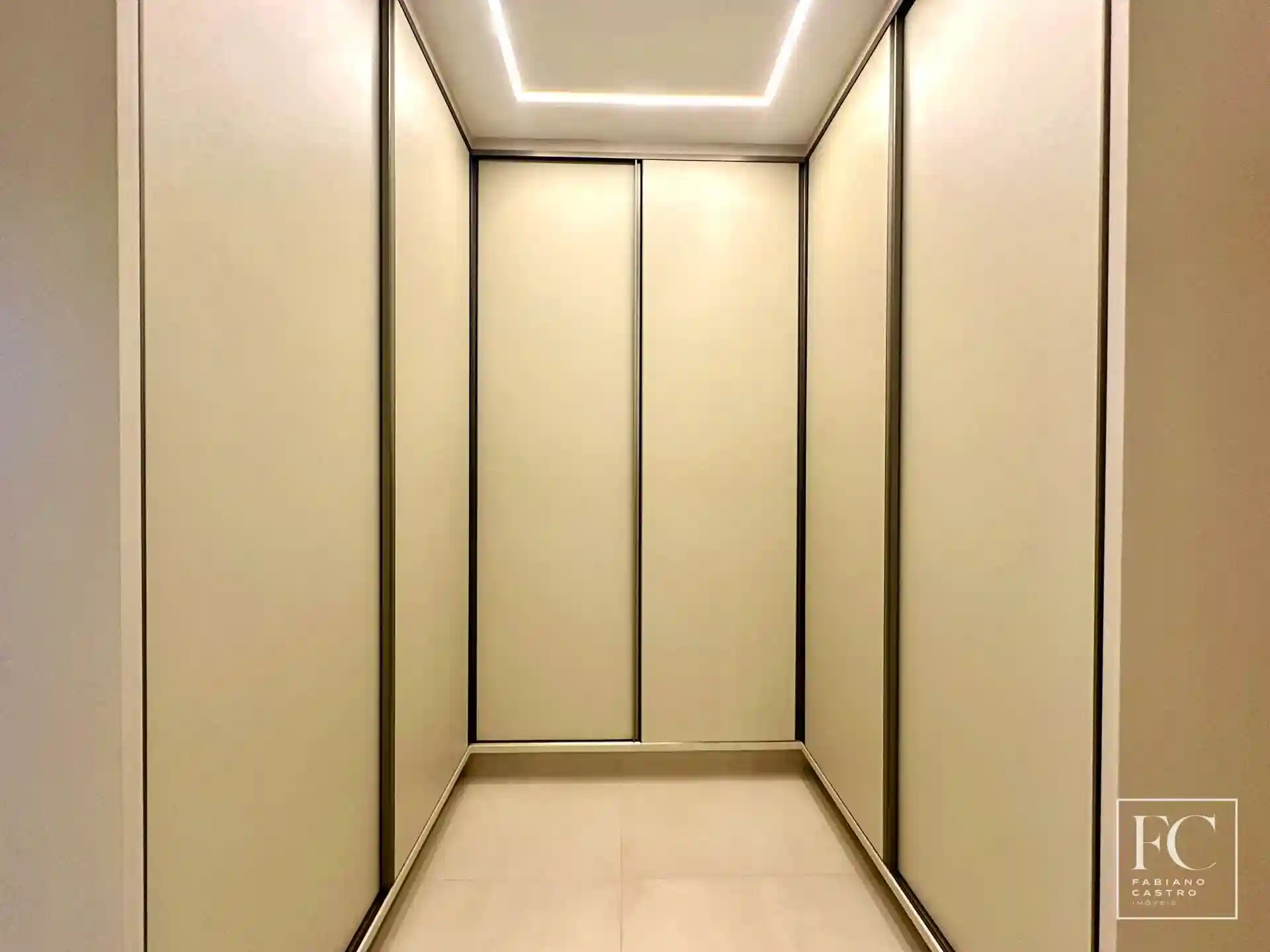 Casa de Condomínio com 3 quartos à venda, 235m² — foto 28 de 32