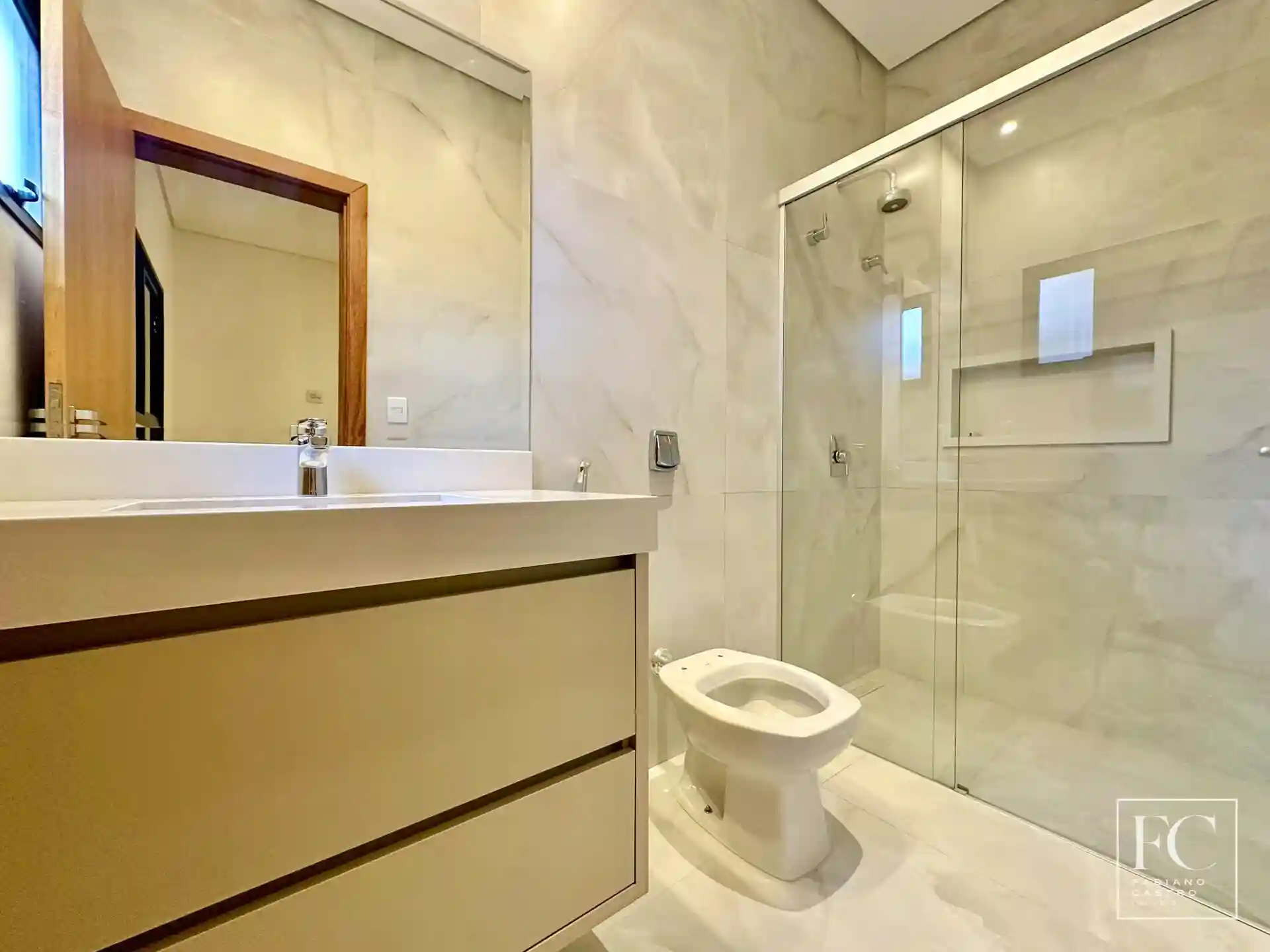 Casa de Condomínio com 3 quartos à venda, 235m² — foto 20 de 32
