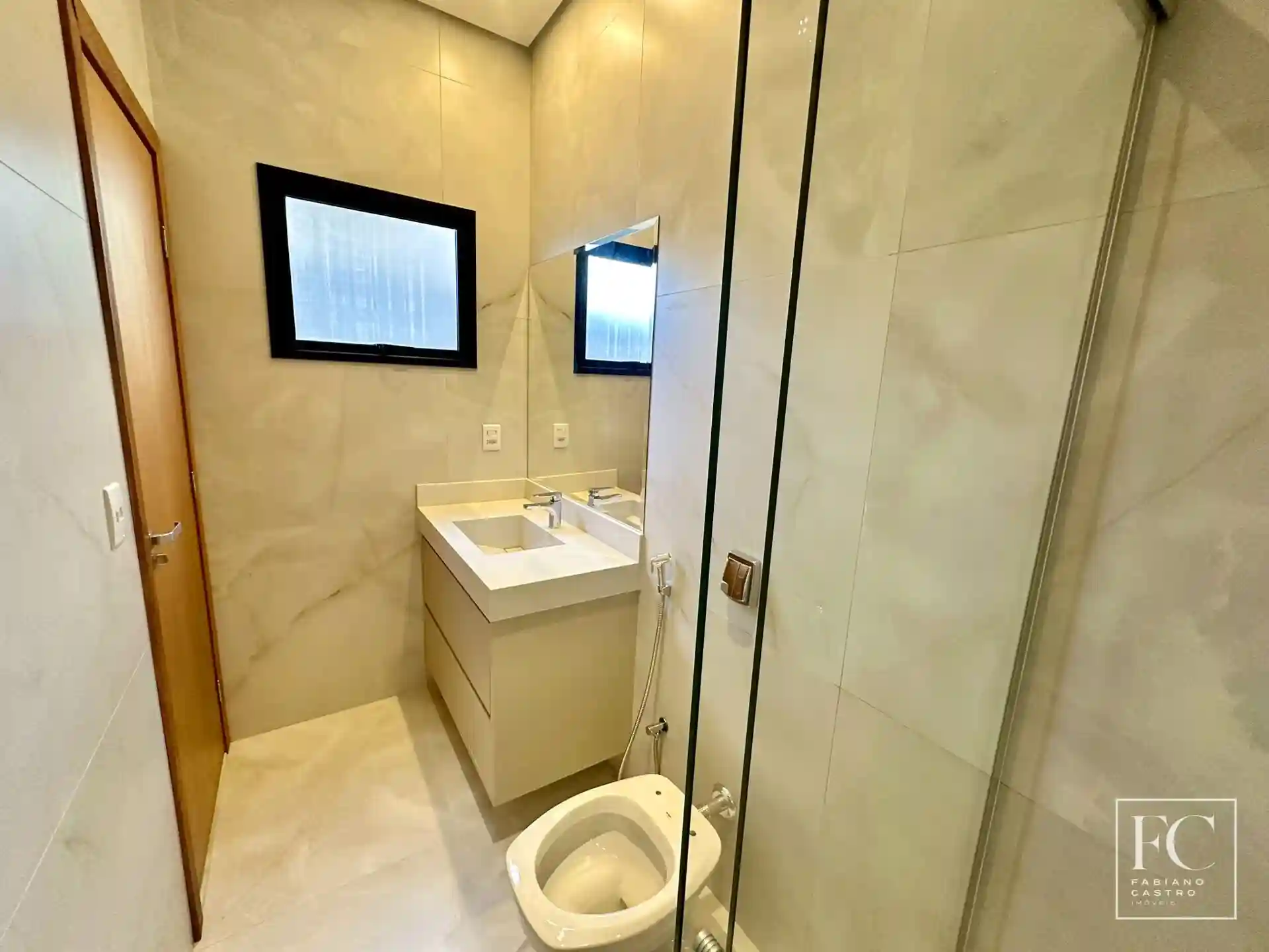 Casa de Condomínio com 3 quartos à venda, 235m² — foto 21 de 32