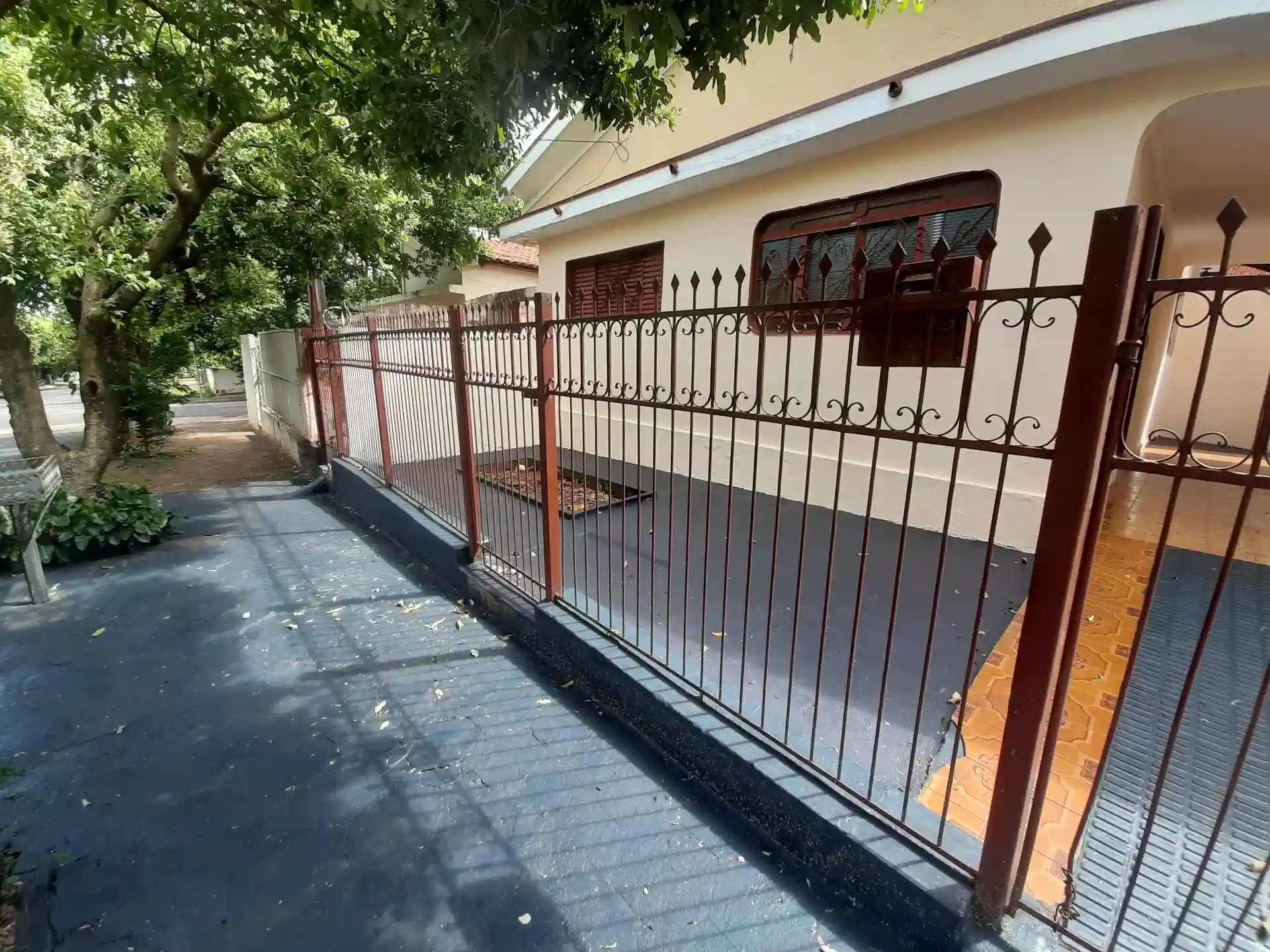 Casa com 2 quartos à venda, 253m² — foto 1 de 21