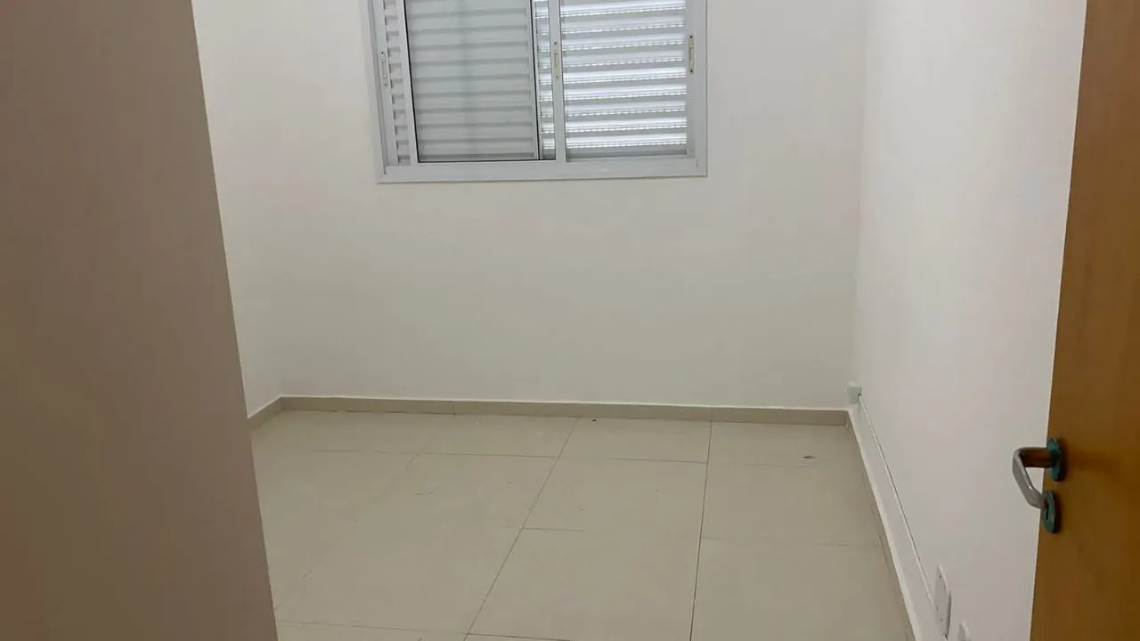 Apartamento à venda — foto 3 de 4