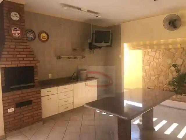 Casa de Condomínio com 3 quartos para aluguel, 300m² — foto 18 de 19
