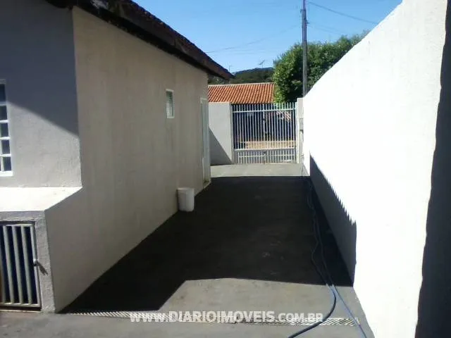 Casa à venda — foto 2 de 4