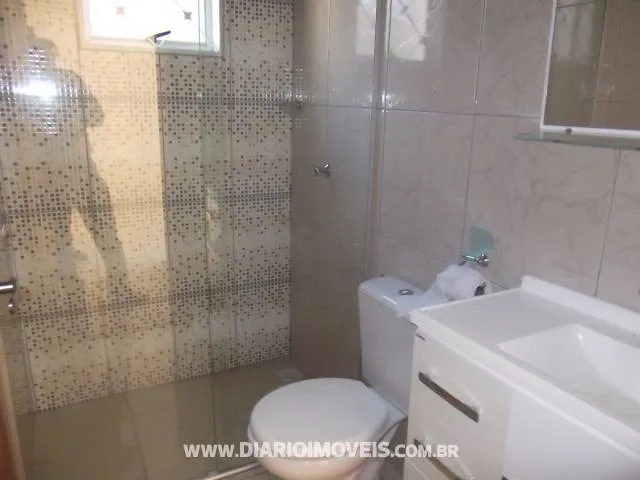 Casa à venda — foto 1 de 3