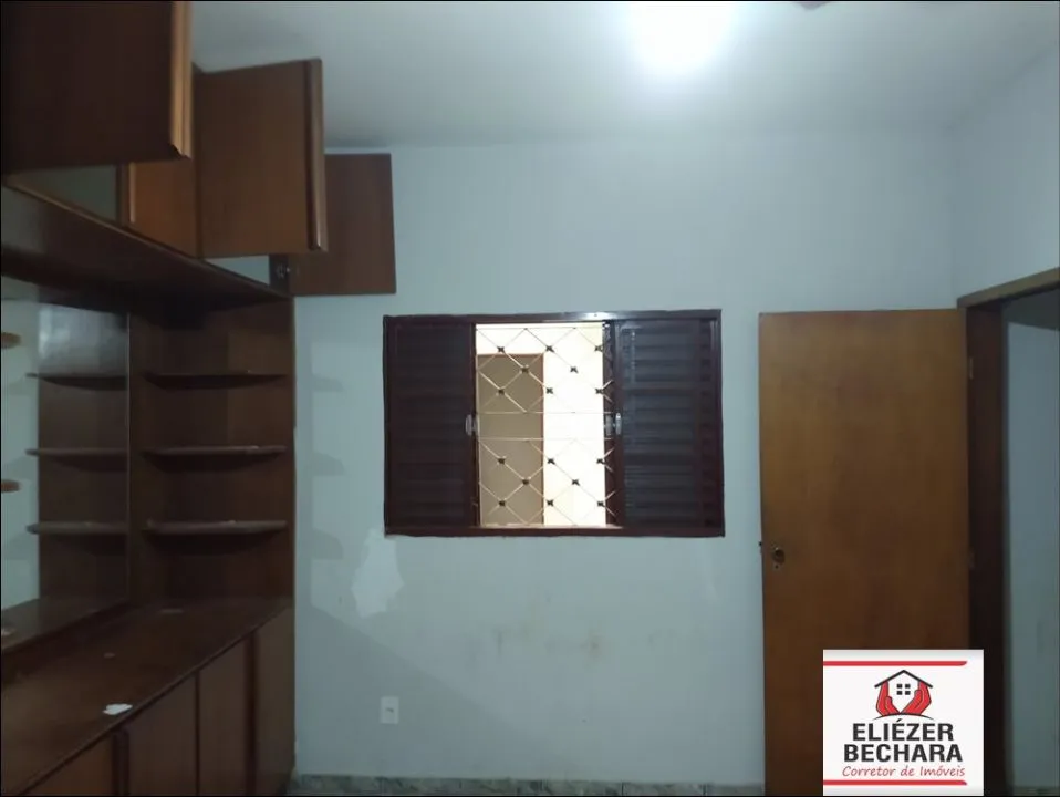 Casa à venda — foto 1 de 12
