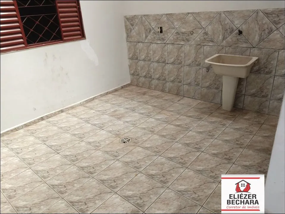 Casa à venda — foto 8 de 12