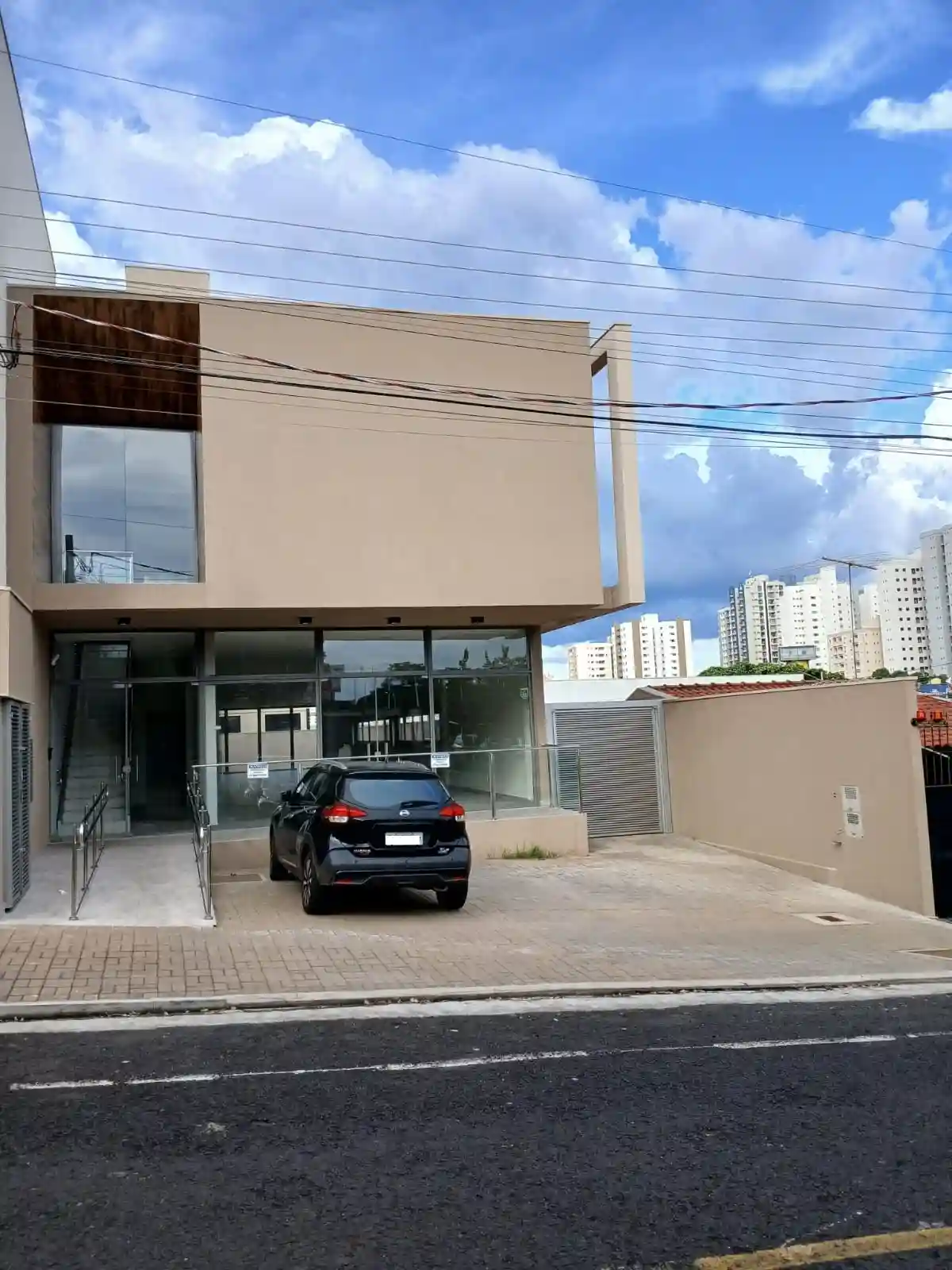 Loja / Salão / Ponto Comercial para aluguel, 300m² — foto 2 de 15