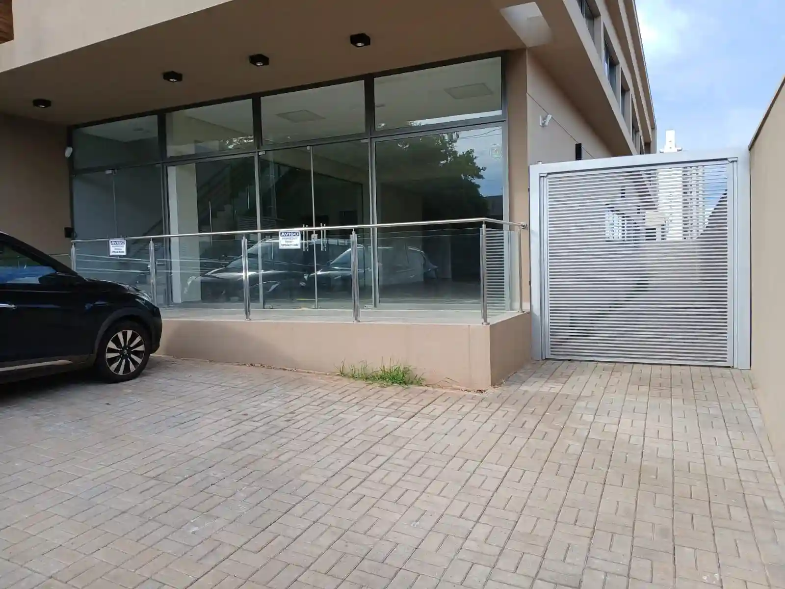 Loja / Salão / Ponto Comercial para aluguel, 300m² — foto 3 de 15