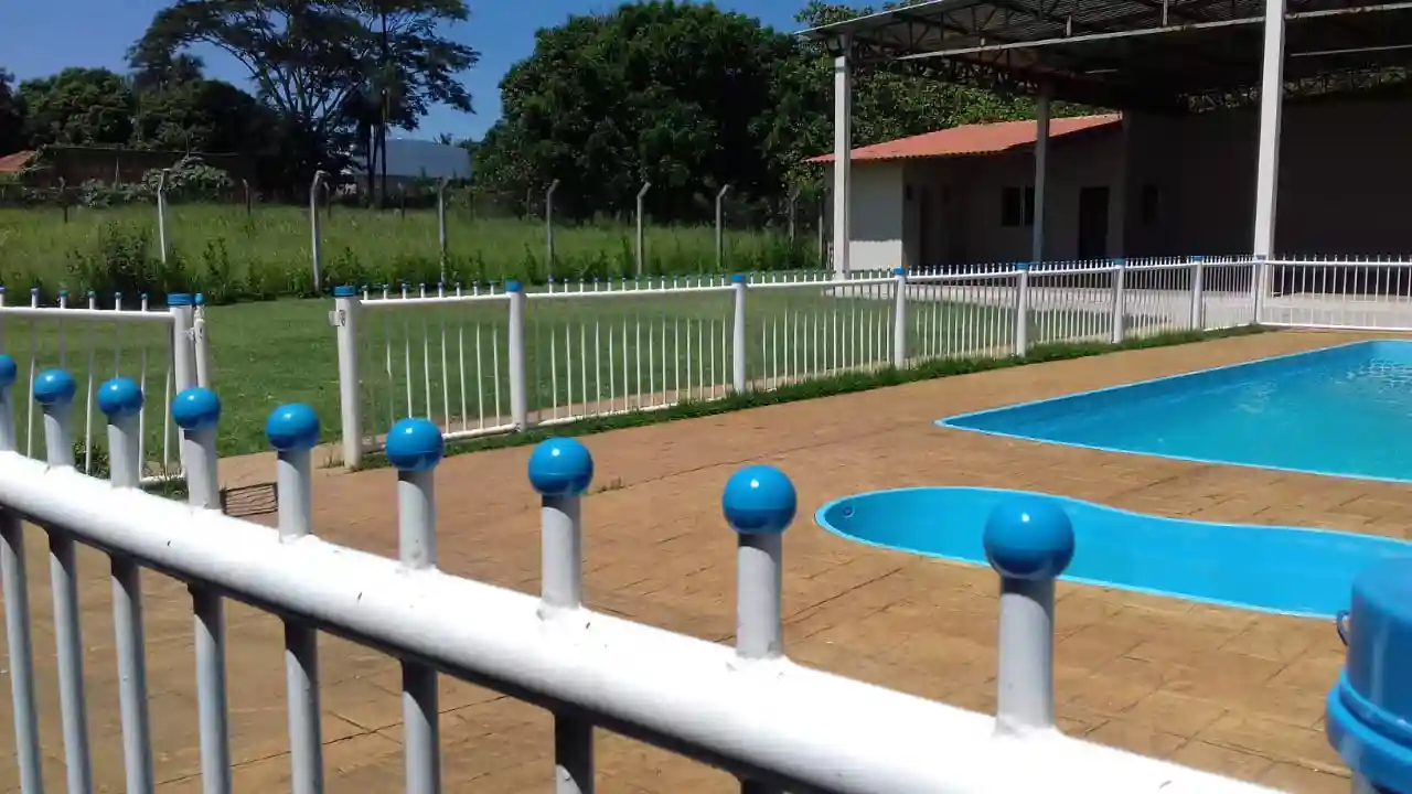Fazenda / Sítio / Chácara com 3 quartos à venda, 1400m² — foto 3 de 30