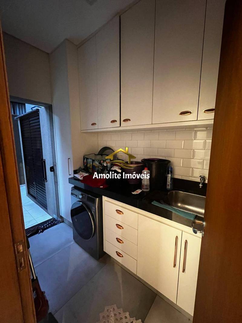 Casa de Condomínio com 3 quartos à venda, 250m² — foto 19 de 24